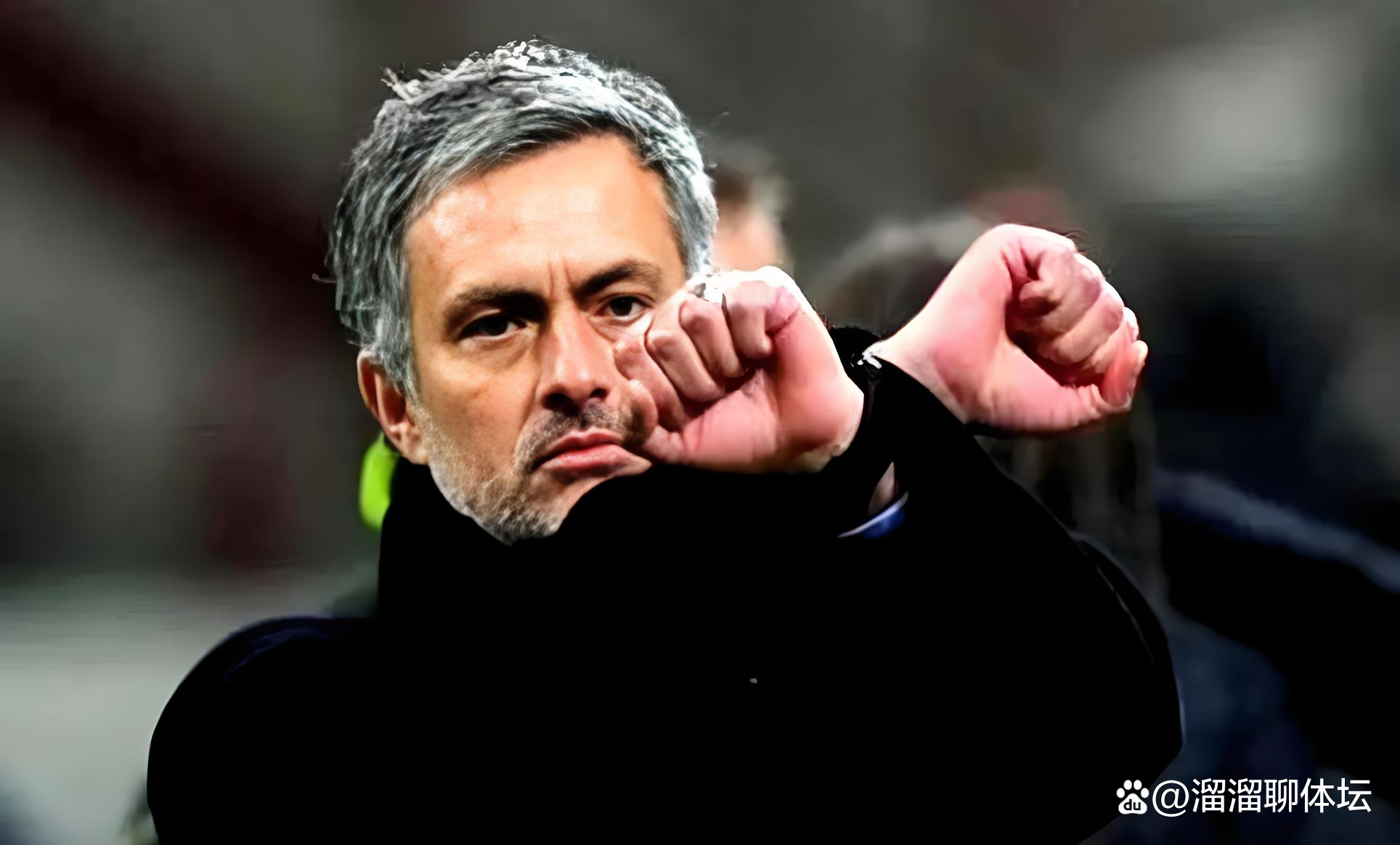 熊猫体育官方官网在线-里程碑夜！西汉姆更衣室发声，葡超集结日刷纪录，压力陡增，轮换策略成焦点