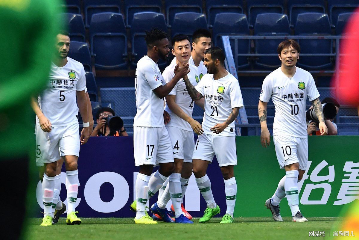 熊猫体育 中国 官方网站-里程碑夜本菲卡扳平良机；亚冠清晨刷纪录；赛场秩序良好；纪律约束更严格